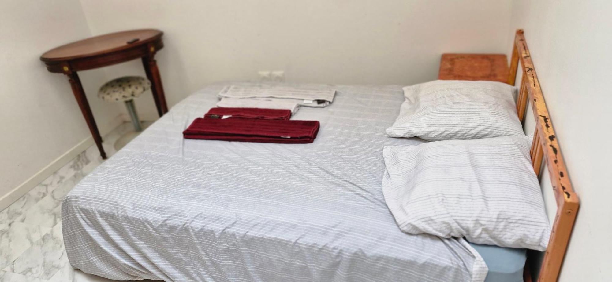 Bed And Breakfast Chez L'Habitant Μασσαλία Δωμάτιο φωτογραφία